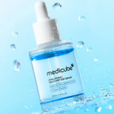 سرم هیالورونیک اسید و مولتی پپتاید مدی کیوب – آبرسان و ضد چروک / Medicube